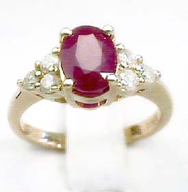
Stunning Ruby & Diamond Ring
