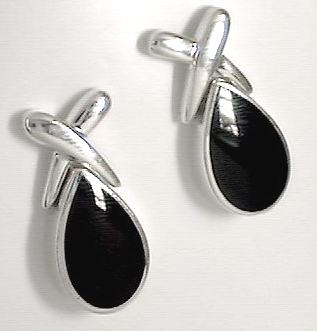
SS Bezel-set Onyx X-motif Earrings
