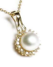 
Freshwater Cultured Pearl and Diamond Pend/Enhancer
