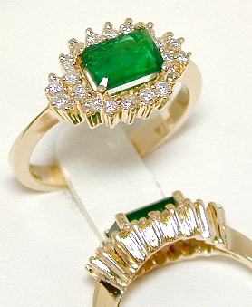 
Emerald & Diamond Cocktail Ring
