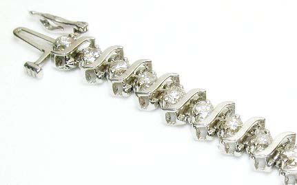 
Four Carat Diamond S Bracelet
