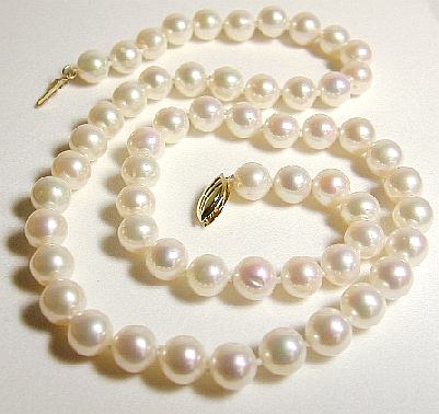 
10-11mm Round Freshwater Cultured Pearl Strand
