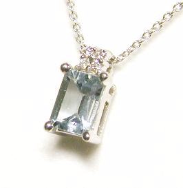 
Gorgeous Aquamarine and Diamond Pendant
