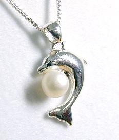 
Dolphin Freshwater Pearl Pendant
