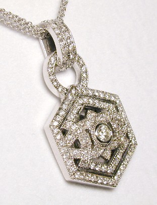 
Stunning Art Deco Diamond Pendant
