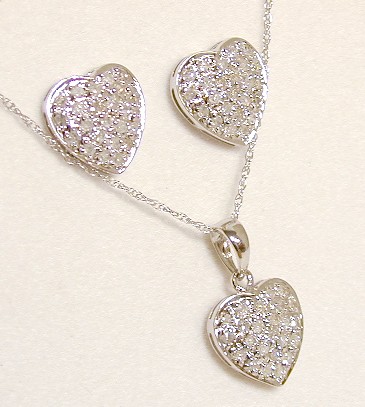 
Diamond Heart Pendant & Earrings Set
