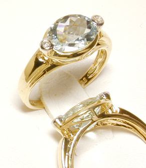 
East / West Aquamarine & Diamond Ring
