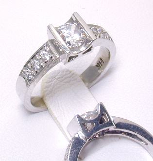
Cubic Zirconia Antique Engagement Ring
