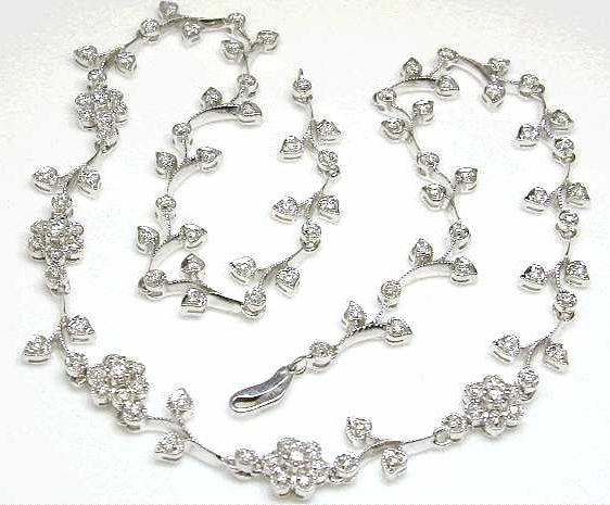 
Flower & Vine Diamond Necklace 
