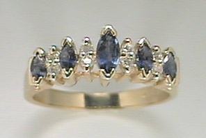 
Sapphire & Diamond Ring
