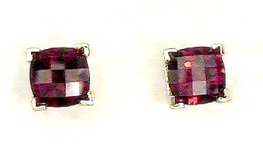 
Cushion-cut Garnet Earrings
