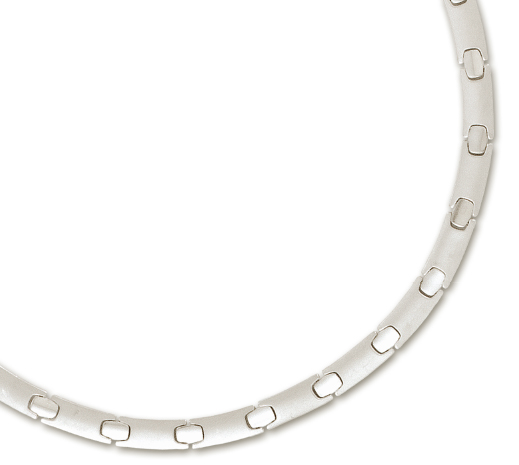 
14k White Elegant Design Necklace - 17 Inch

